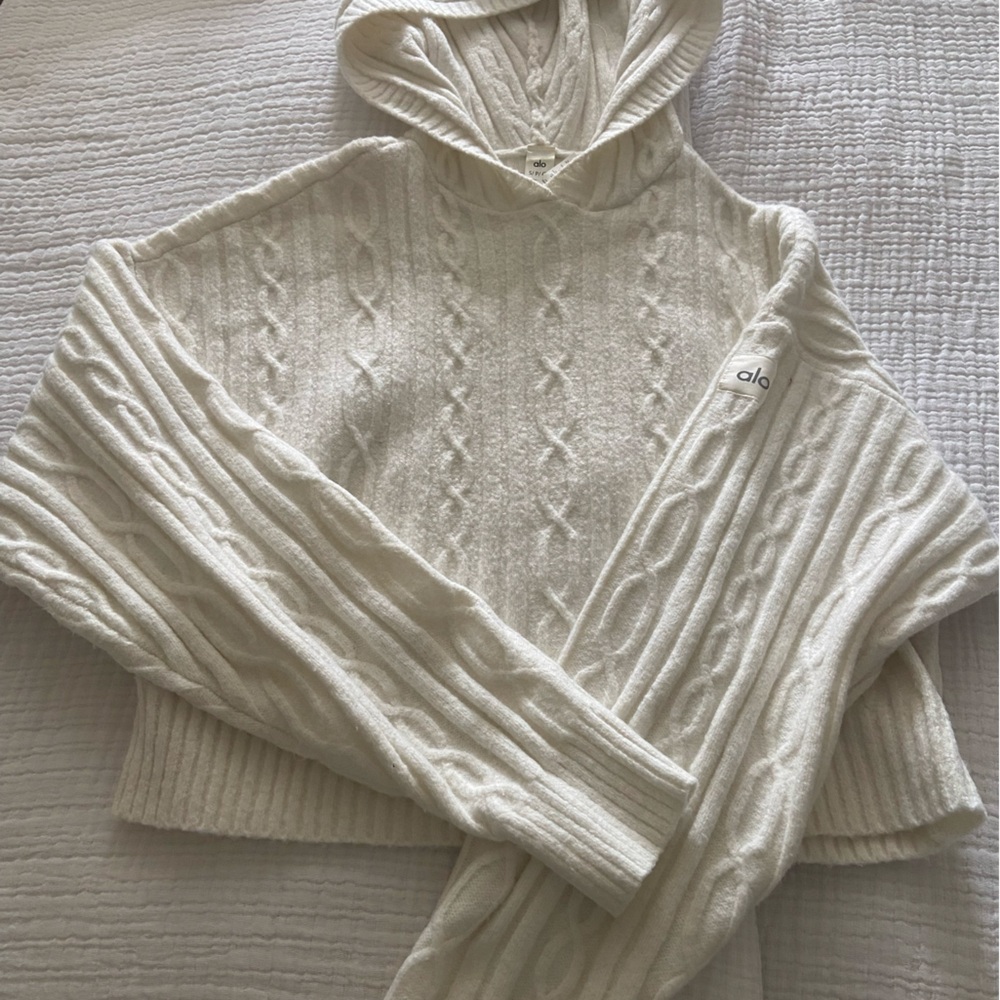 Alo yoga cable knit winter bliss hoodie ivory size S EUC - Picture 2 of 3